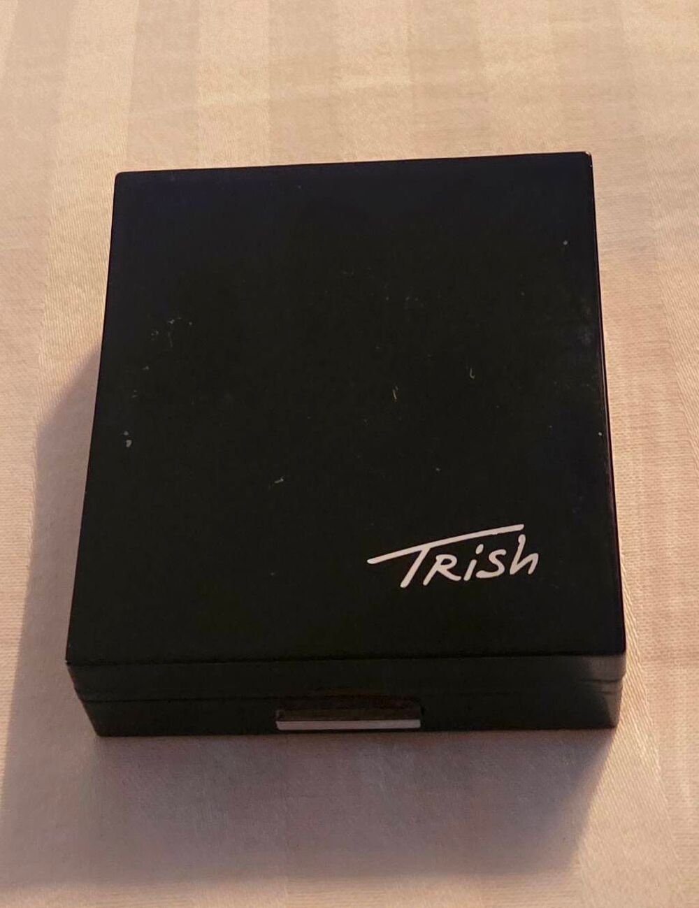 Trish McEvoy Medium Refillable Double Decker Compact w One Shadow Duo